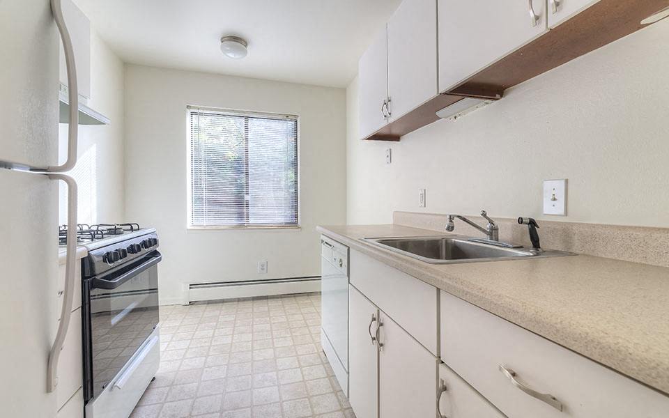 Photos and Video of Ramblewood Apartments in Wyoming, MI